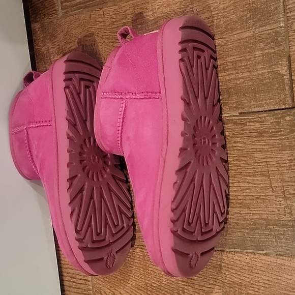 Ugg mini boots - Picture 6 of 6